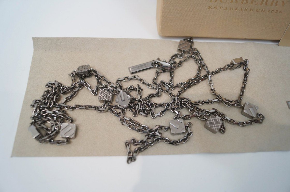 アクセサリー BURBERRY Nova Check Horse Logo necklace 3141AFB9-6925-42C3-A494-