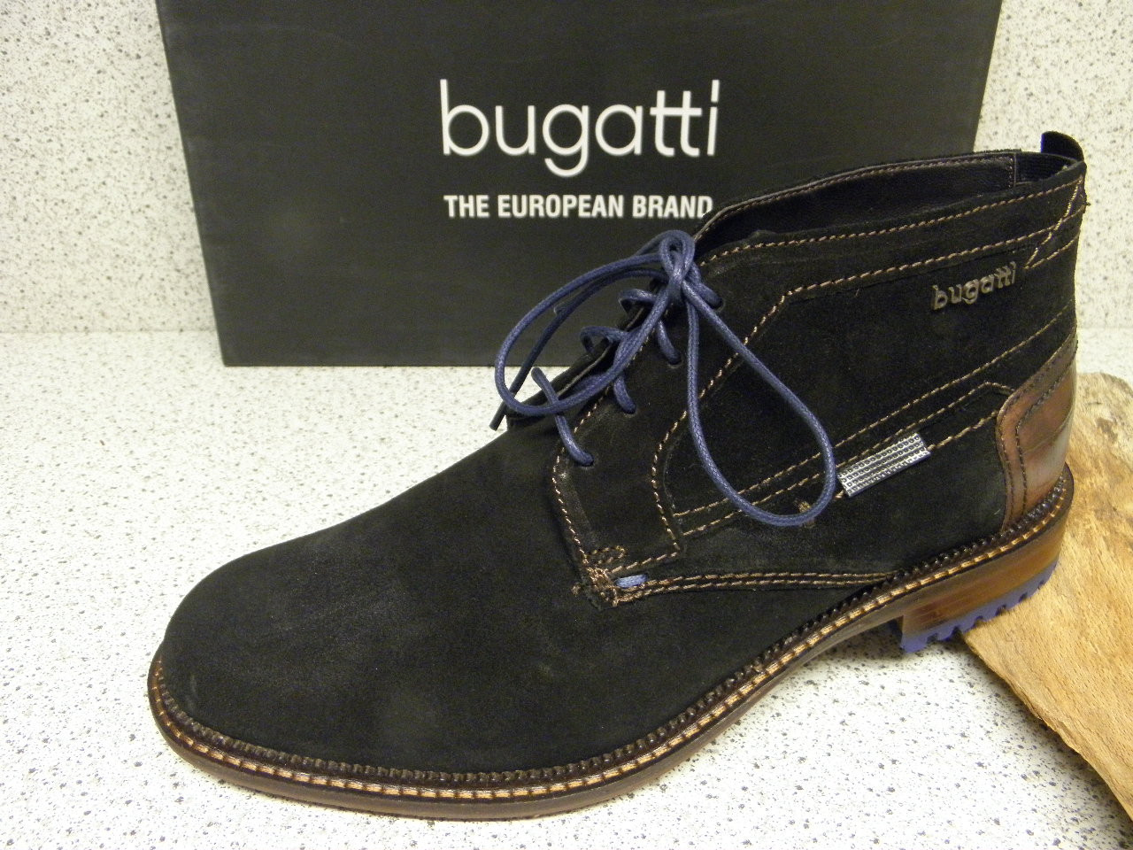 bugatti® reduziert bisher 89,95 Schuhe + gratis Premium - Socken (B13) bugatti® reduziert bisher 89,95 Schuhe + gratis Premium - Socken (B13)