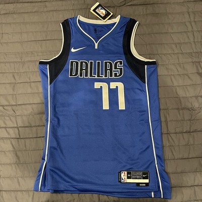 Nike Luka Doncic Dallas Mavericks #77 Blue Icon Swingman Jersey 44