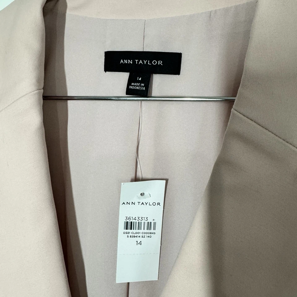 NWT Ann Taylor Two Button Notch Collar Blush Pink Blazer Size 14 Career Corpcore - Image 4 of 4