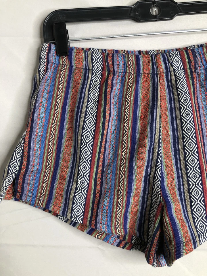 Pantalones Cortos Forever 21 Para Mujer Estilo Hippie Rayas Multicolor Talla M MEDIANOS USADOS EN EXCELENTE ESTADO Foto 2 de 4
