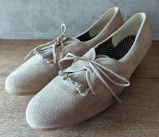 Vintage 1960s Outdorables Suede Leather Oxfords Heels Loafers Tan Academia 8.5-9