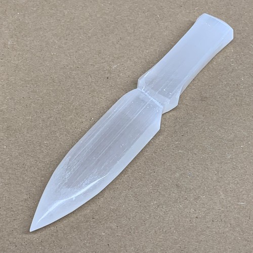 135g, 7.5"x1.2"x0.6", Natural Selenite Crystal Dagger (Satin Spar), B36338 - Picture 10 of 13
