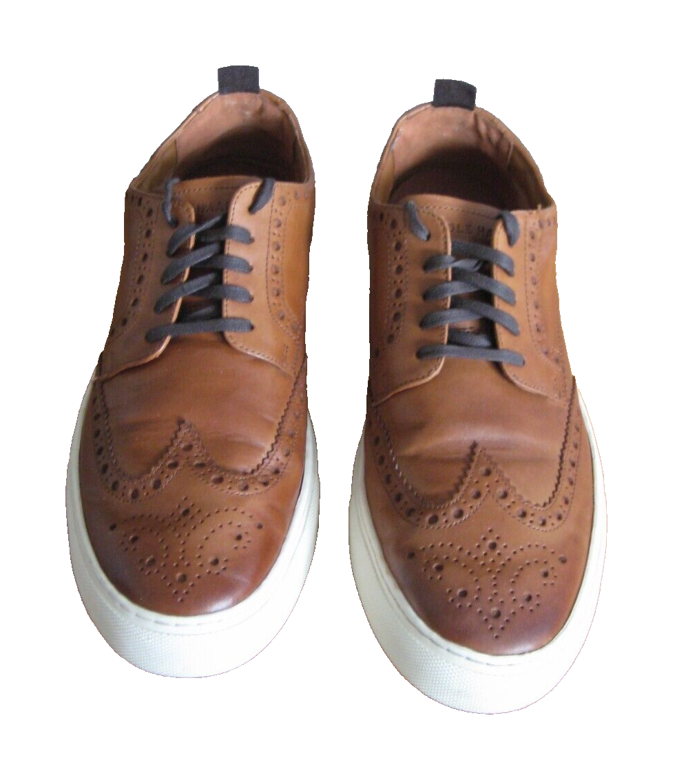 Cole Haan Men display picture 3