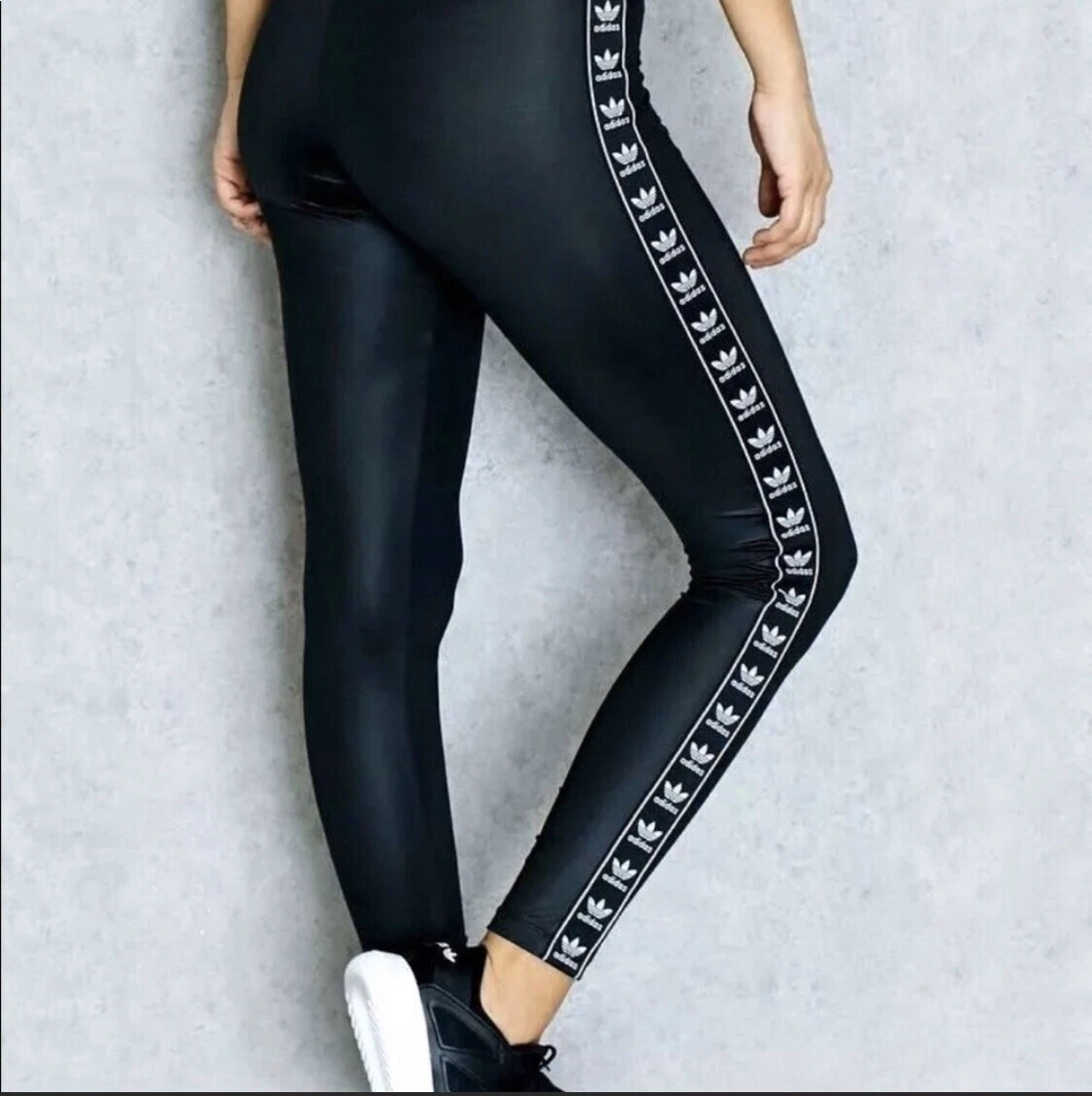 Adidas Originals Women’s BERLIN LEGGINGS-Black Wet Small [US Seller] Shiny