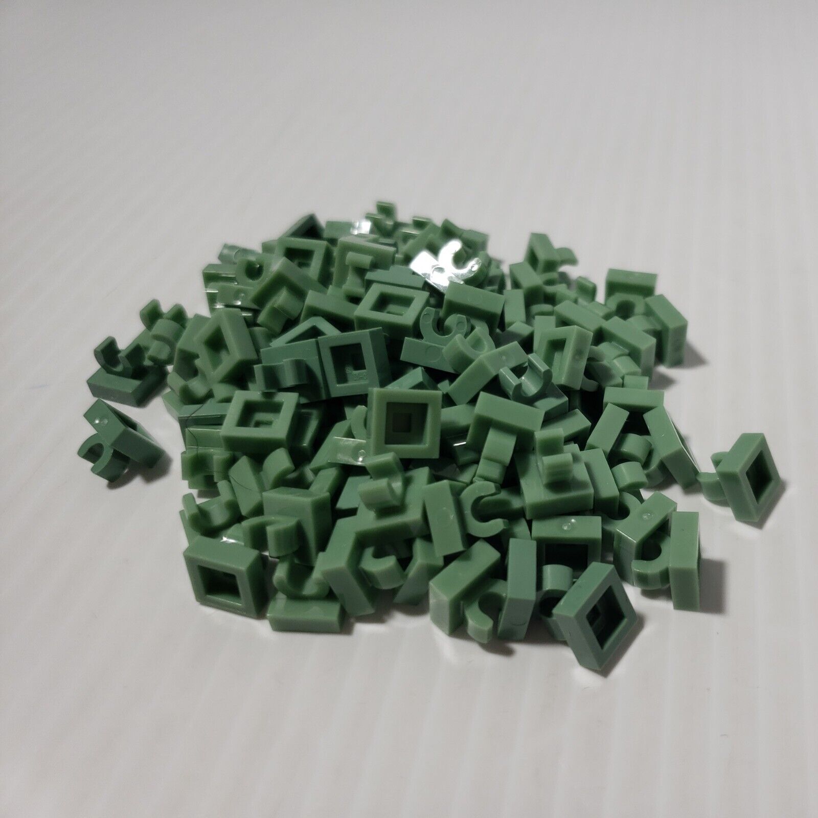 LEGO 1 x 1 Tile w/Open O Clip SAND GREEN (X5) 15712 NEW REPLACEMENT PARTS 