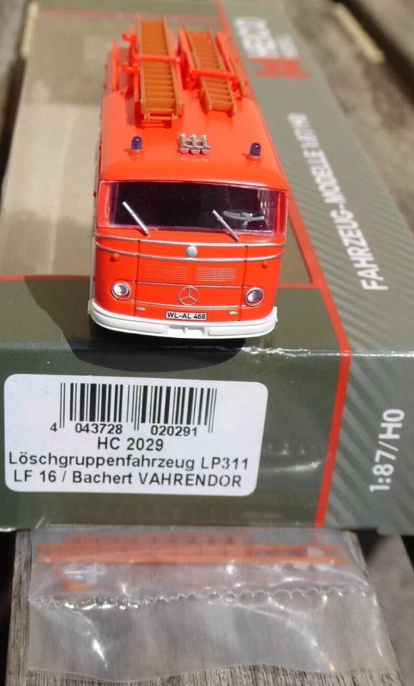 Heico HC 2029 H0 Pompieri Vahrendorf MB Mercede Benz LP 311 Pullmann Lf 16 1:87 - Immagine 4 di 4