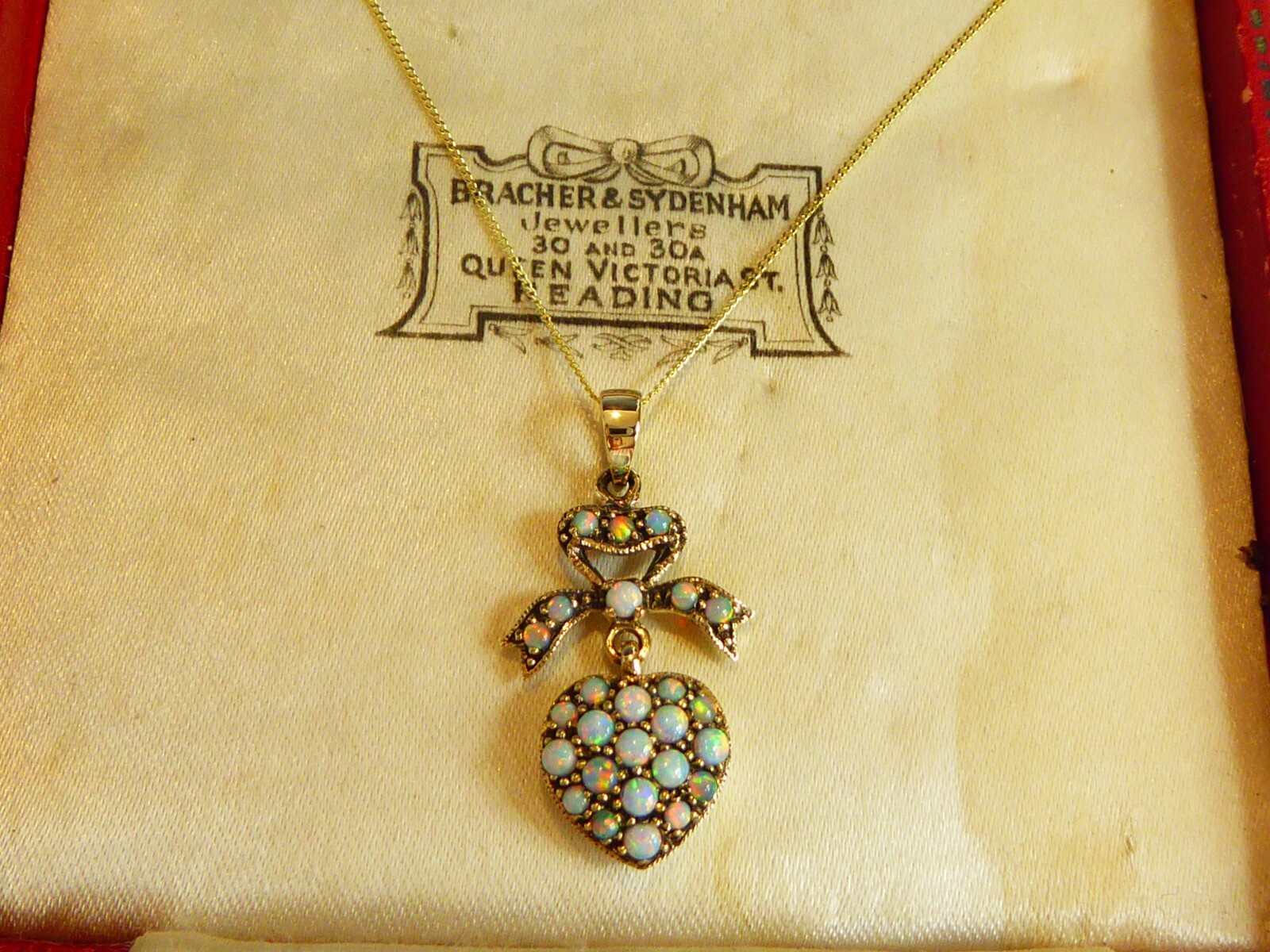 9ct Solid Gold Opal set Victorian Styled Heart Sh… - image 6