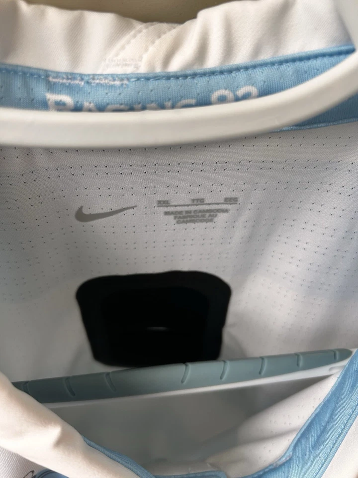Camiseta deportiva de rugby firmada Racing 92 Nike Paris Top 14 edición de jugadores Finn Russell Foto 3 de 4
