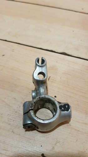 1983 Honda ATC200E Big Red OEM LEFT HANDLEBAR BRACKET, 53172-958-000 - Picture 2 of 5
