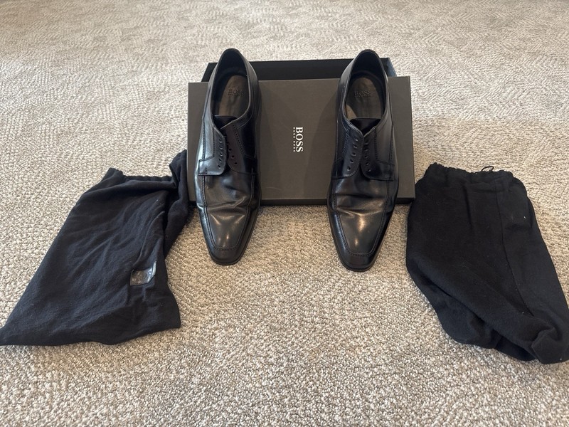 Hugo Boss Men’s Black Leather Cap Toe Derby Dress Shoes US 10 EU 43 w/ Box Bags