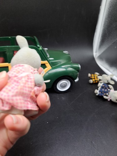 Calico Critters Sylvanian Families Green Woody Family Convertible Car W Family - Picture 10 of 24