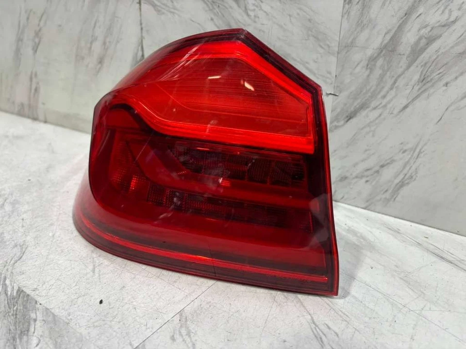 BMW 530I 540I M5 2017 2020 luz trasera exterior OEM lado izquierdo LED 63-21-7-376-469 Foto 4 de 4