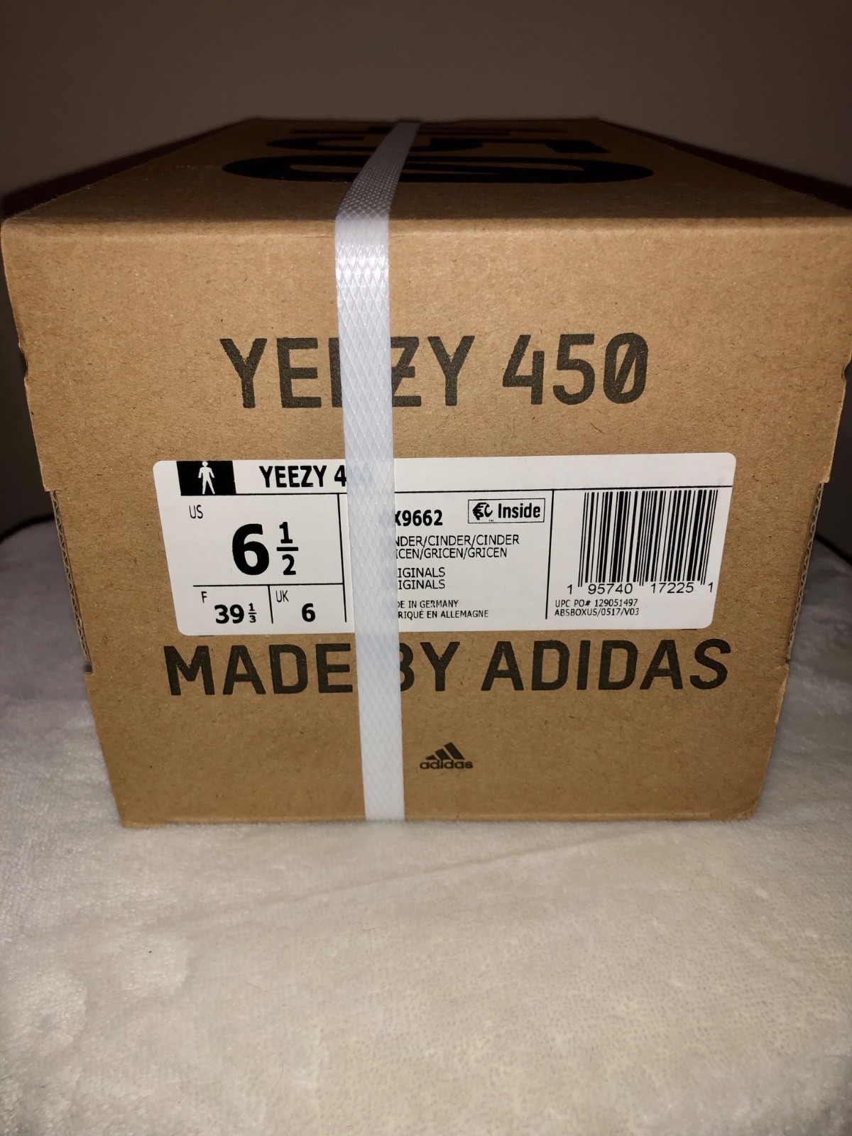 Size 6.5 - Adidas Men's Yeezy 450 Cinder Gray- Rare- NWT thumbnail 3