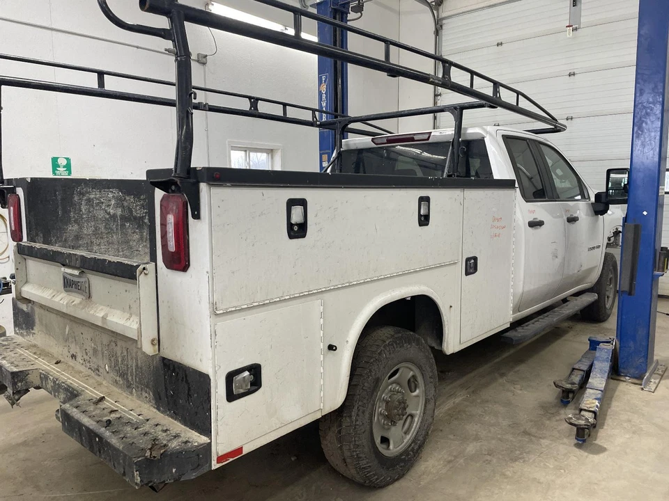 Used Fuse Box Engine fits: 2020 Chevrolet Silverado 2500 pickup ID 84594609 Grad - Image 3 of 4