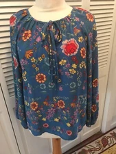 Dalia Top Size S Beautiful Blue Floral Print Tie At Neck