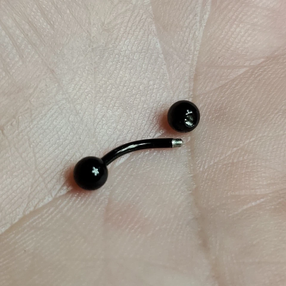 Barbell curvo preto 4mm bolas 18g 16g 14g 6mm 8mm 10mm 12mm - EUA envio rápido - Imagem 4 de 4