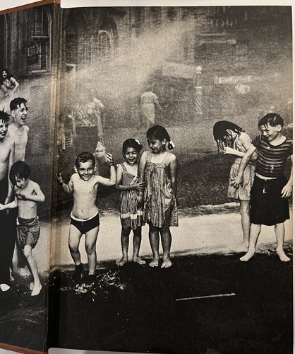 First Edition 1946 Weegee's People Arthur Fellig Tabloid Photography Hardcover - Foto 6 di 10