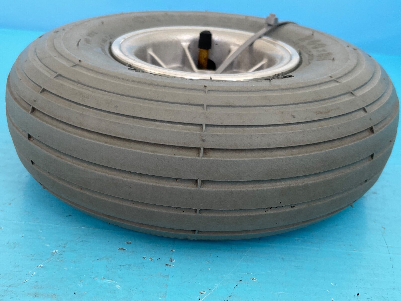 Shoprider Sovereign 4 Mobility Scooter Front Wheel & Tubed Tyre 3.004