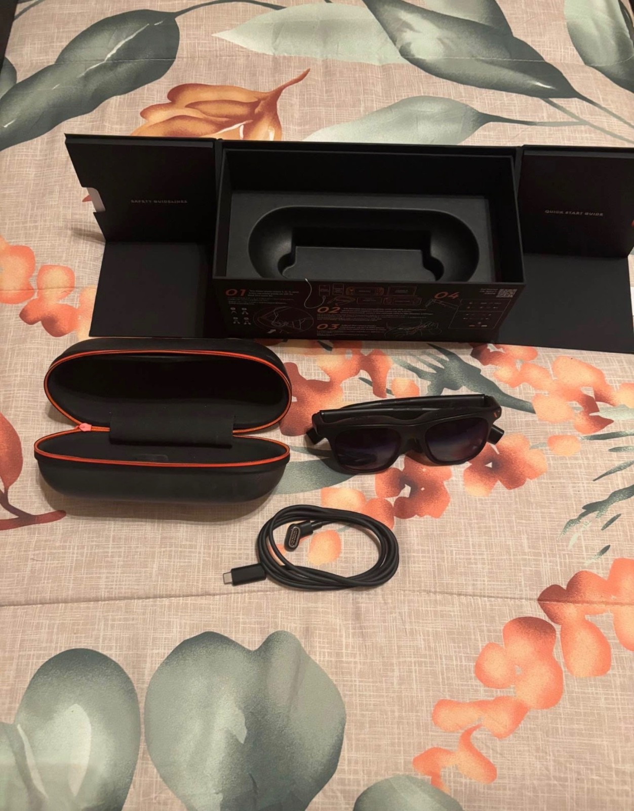 VITURE PRO XR/AR Glasses, (Virture Pro, Virtue Pro)  135” 120Hz bundle