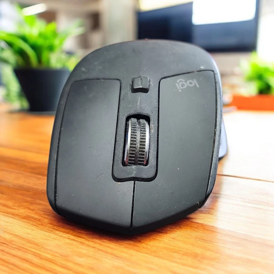 Logitech Logi MX Master 2S Wireless Computer Mouse Bluetooth Rechargeable - Image 4 of 4