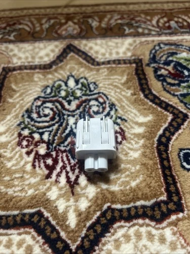 AC Power Wall Plug Duck Head For Apple Products. Brand new Apple authentic!