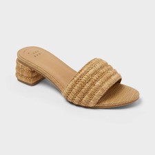 Women  s Fay Heels with Memory Foam Insole - A New Day