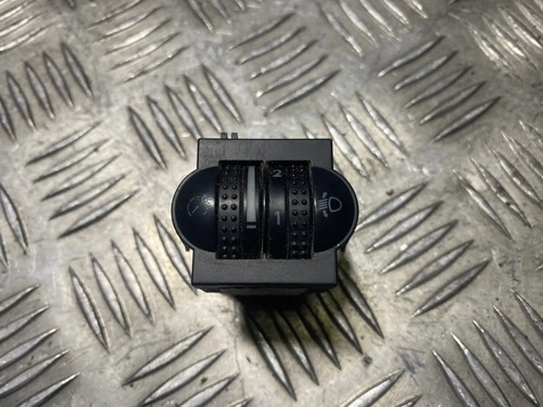 VW PASSAT B5 3B3 Schalter zur Einstellung der Scheinwerferhöhe 22772735