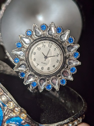 Biltmore For Your Home Blue Musical Egg Clock Inside Jeweled Stand Music Wind Up - Picture 19 of 19