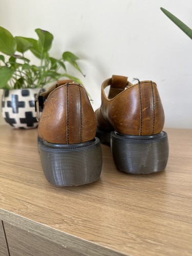 Dr Martens Hecho en Inglaterra Cuero Marrón Grueso Mary Jane Zapatos Reino Unido 7 UE 41 EE. UU. 9 - Imagen 5 de 22