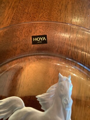 Hoya Tokyo Crystal Art Engraving Series Intaglio Horse 7.25” Glass