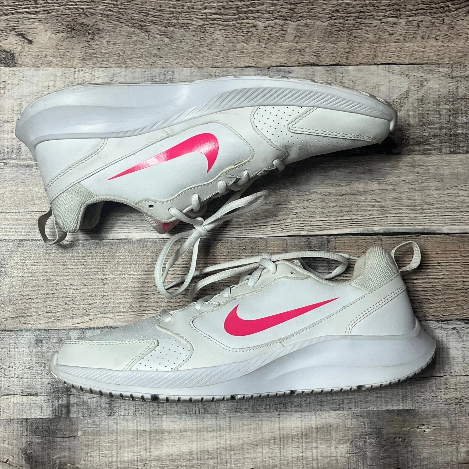 Nike Air Wmns Nike Todos Nike Women's WMNS Todos Black/White