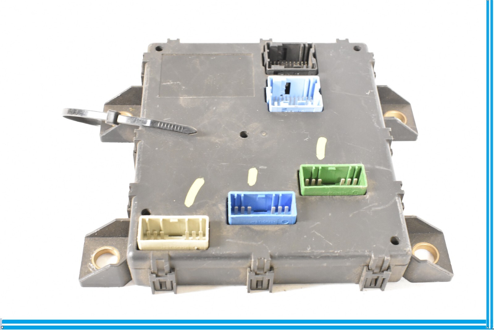 Maserati Quattroporte 2004-2008 Rear Trunk control module P/N 210683