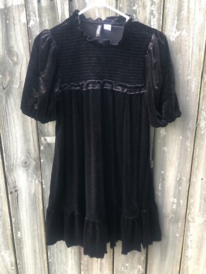 h&m black velvet dress Divided by H&M Black Velvet Short Sleeve Dress Smocked Ruffle Collared  Small