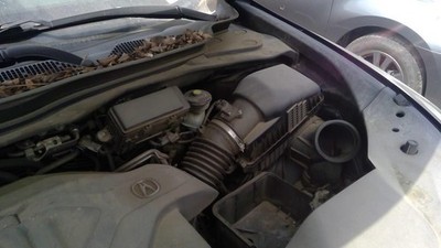 Used Air Cleaner Assembly fits: 2016 Acura Mdx  Grade A