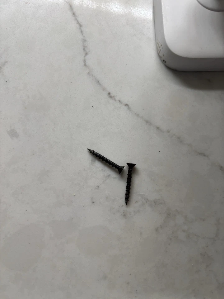 Cámara de seguridad para el hogar inteligente Vivint Outdoor Camera Pro (nueva) ODC300 Foto 3 de 3