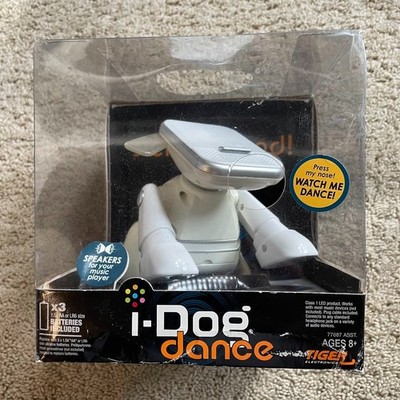I-DOG DANCE White Hasbro Sega Toys 2008 ROBOT DOG SPEAKERS