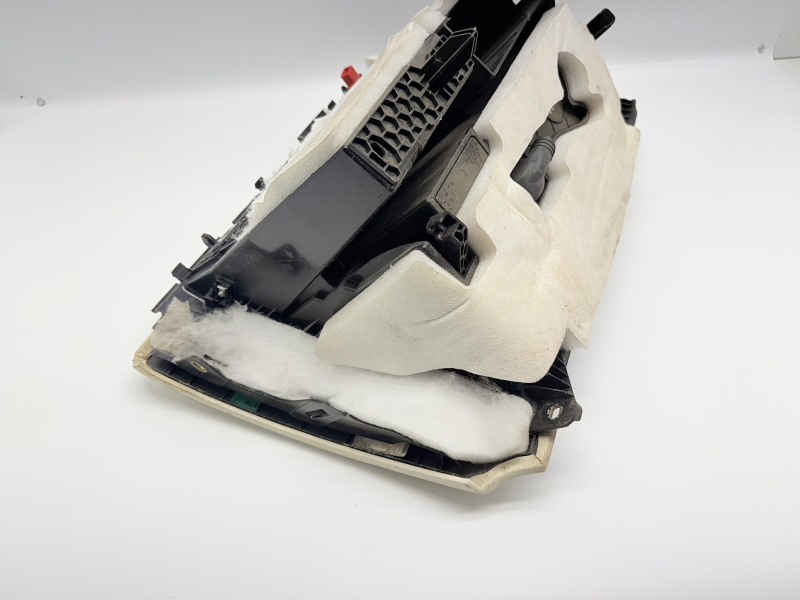 2016-2020 Bentley Bentayga Dash Glove Box Storage Compartment 36B857083 *Notes*