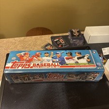 2019 TOPPS COMPLETE SET FACTORY SEALED SET 1-700 INCLUDING RC VARIATION PACK