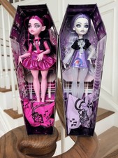 Monster High Buried Secrets Wave 5 Concert Lurks Draculaura And Spectra