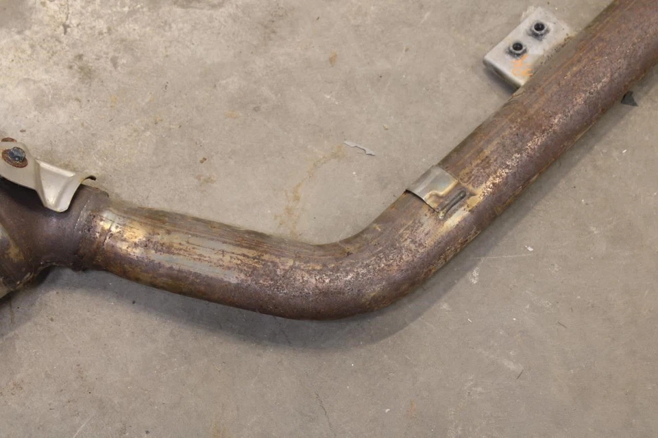 Kia Stinger GT1 2018-2023 3,3 L AWD sistema de escape delantero derecho tubo 28606-J5310 Foto 4 de 4