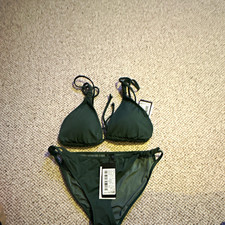 Women  s Green 2-Piece Bikini Set Triangle Top Halter B Cup Size M