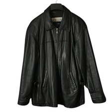 M.Julian Wilson’s Men’s Black Leather zipper front Jacket. Size XL.