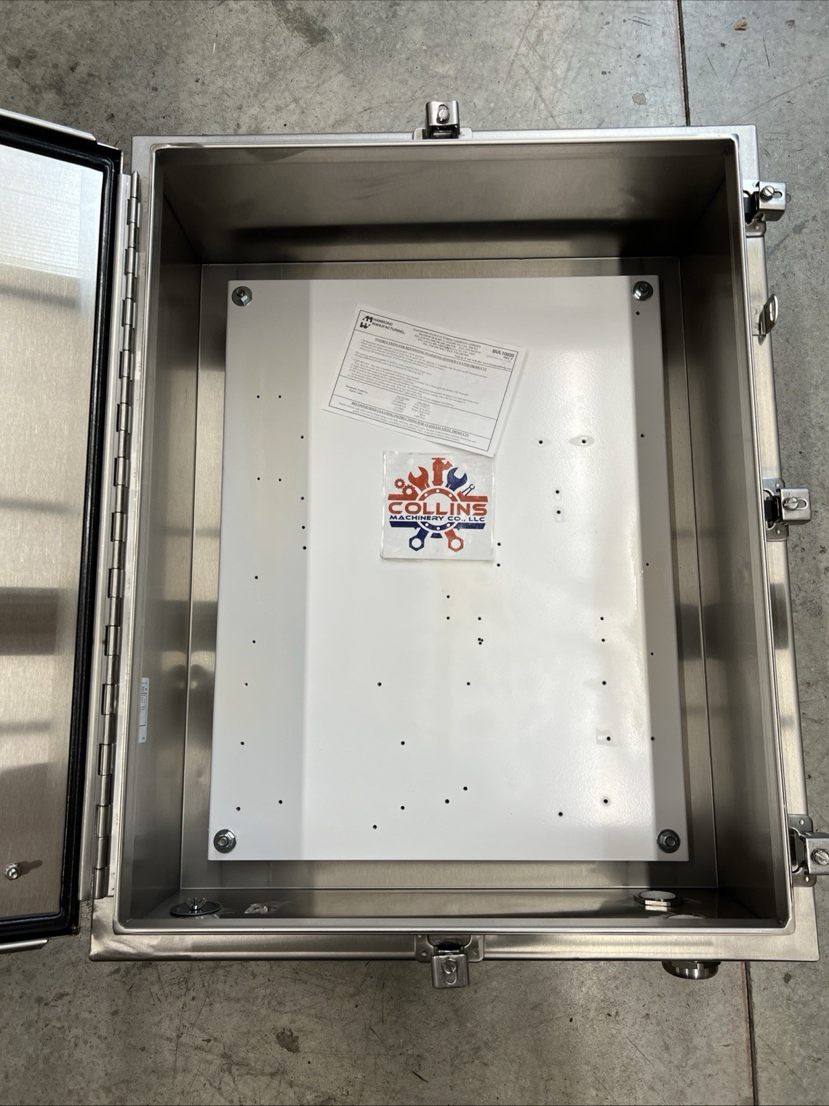 Hammond Manufacturing 1418N4S16K10, N4X Wallmount Encl w/panel 30x24x10, 316 SS