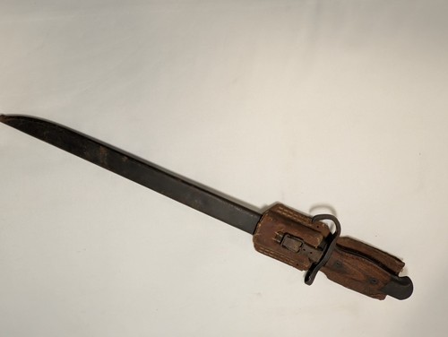 WWII Japanese Type 30 Bayonet w/ Scabbard & Original Leather Frog