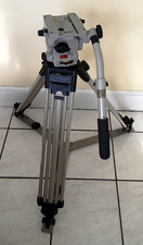 Vinten Vision 11 Fluid Head Aluminum Tripod with Spreader, Manuals & Case