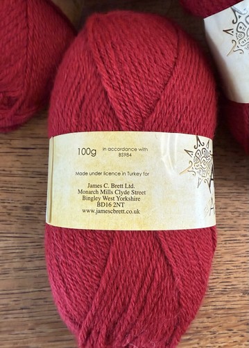 James C. Brett Aztec Aran w/ Alpaca in shade AL7 Red - 400g (4 x 100g) - Picture 2 of 3