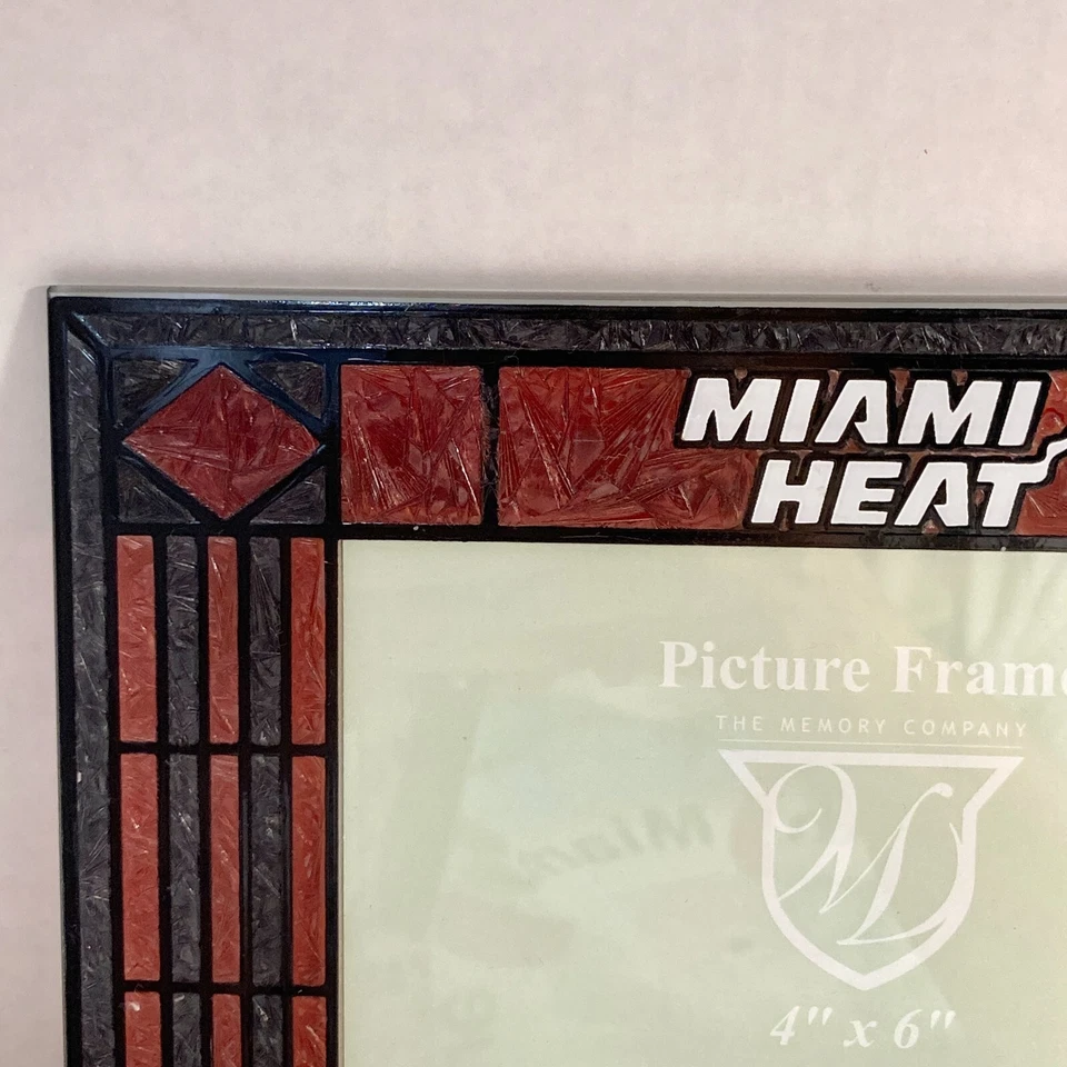 Vintage Miami Heat Basketball Team Picture Photo Frame Glass 4X6" Souvenir Rare — 第 3/4 张图片