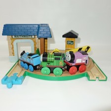 Learning Curve Thomas Friends Gullane Diecast Lot 31 total pieces