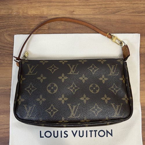 Vintage Louis Vuitton Monogram Canvas Pochette Accessoires